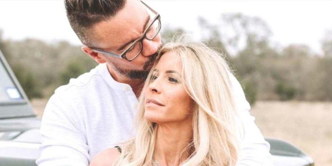 Who is Dave Hollis Girlfriend? Is She Heidi Powell?