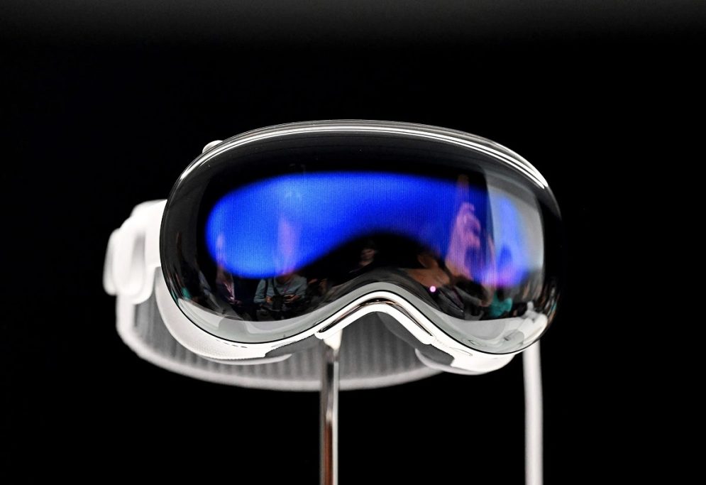 Is Apple Vision Pro Safe For Eyes?