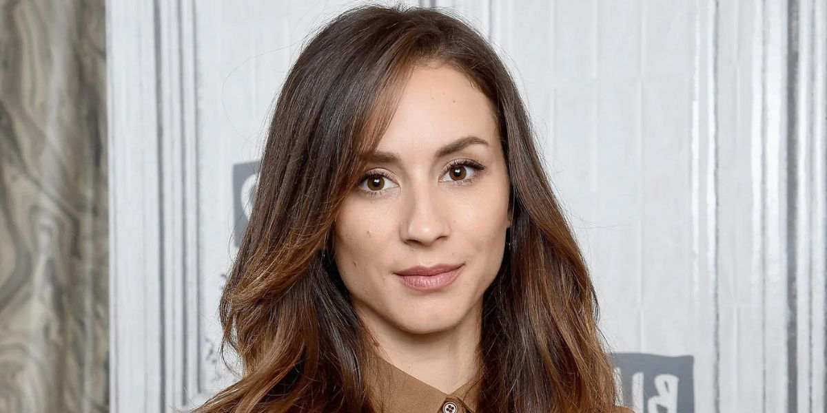 Troian Bellisario