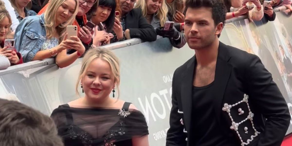 clues that fans have noticed about their relationship