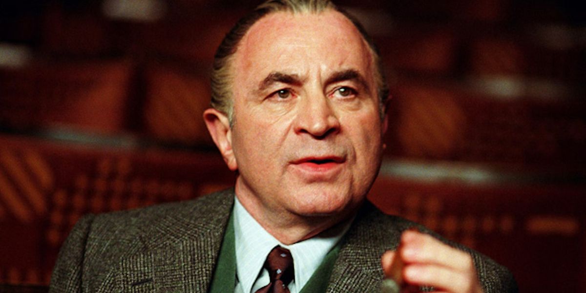 Bob Hoskins