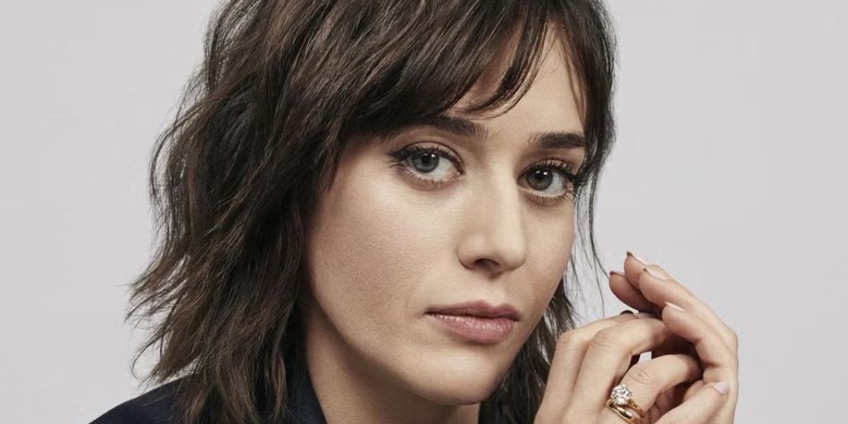 Lizzy Caplan